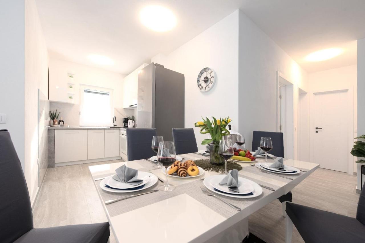 Marin Apartment ชิซิชี ภายนอก รูปภาพ