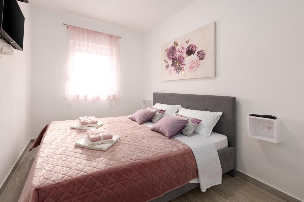 Marin Apartment ชิซิชี ภายนอก รูปภาพ